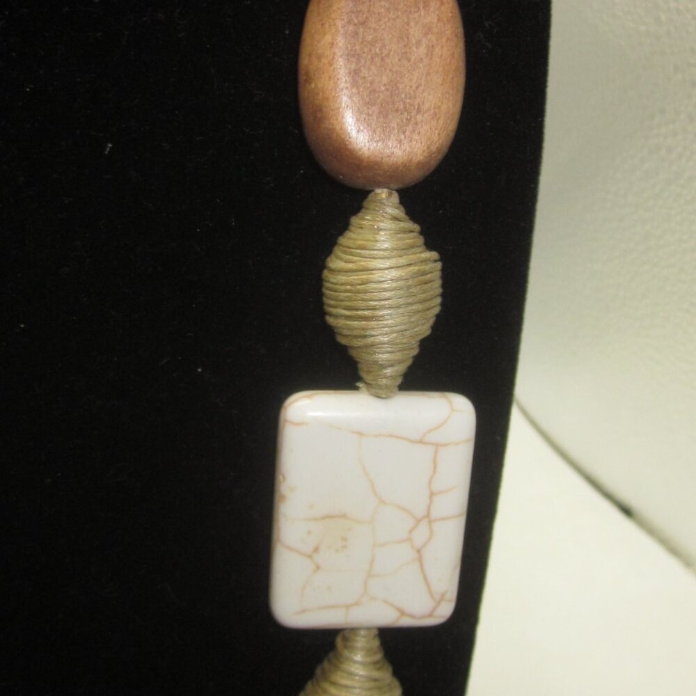 Plunder Wood Boho Necklace - Picture 2 of 3